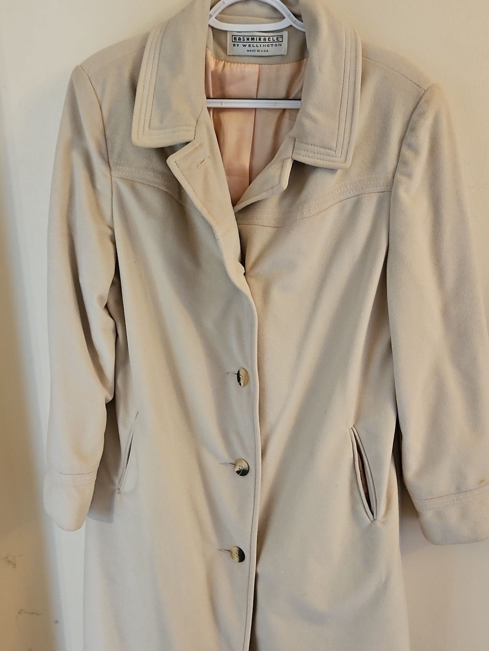 Vintage 1960's Cashmere/ Polyester Blend Women's Cream Coat
